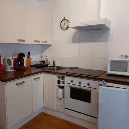 Apartament Avec Balcon Et Wi-fi Au Centre De - Fr-1-812-65 Cauterets