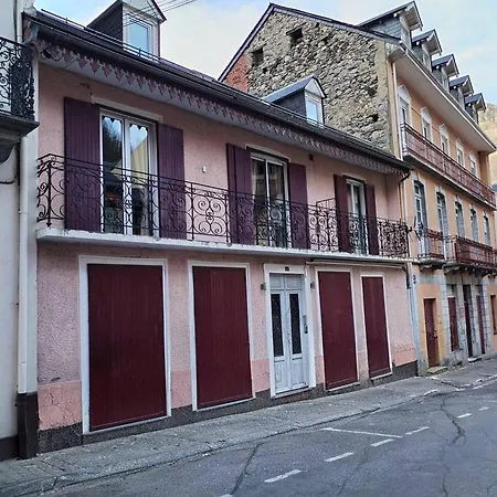 Avec Balcon Et Wi-fi Au Centre De - Fr-1-812-65 Cauterets